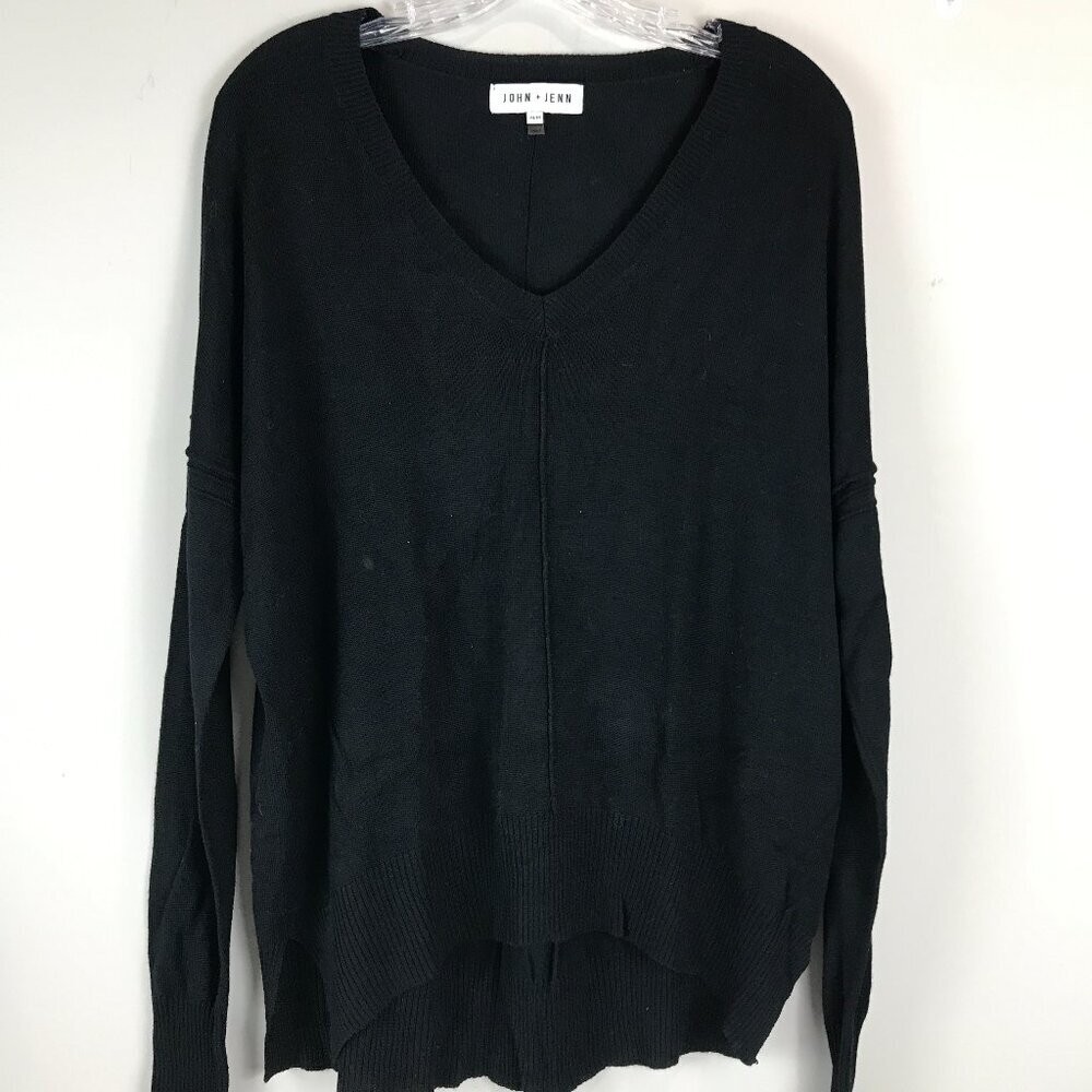 Women's John & Jenn Black Rayon V neck sweater Size M